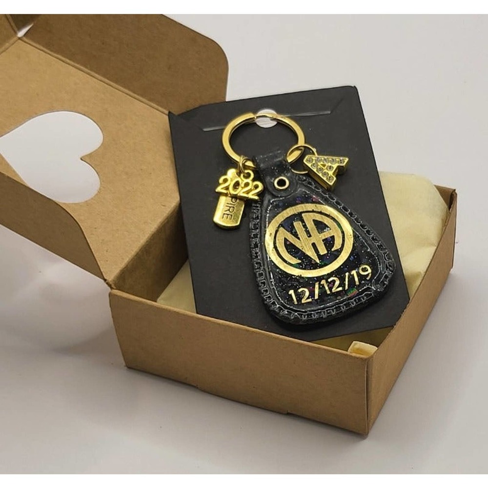 NA Narcotics Anonymous handmade black GLITTER resin keytag! Clean date & initial